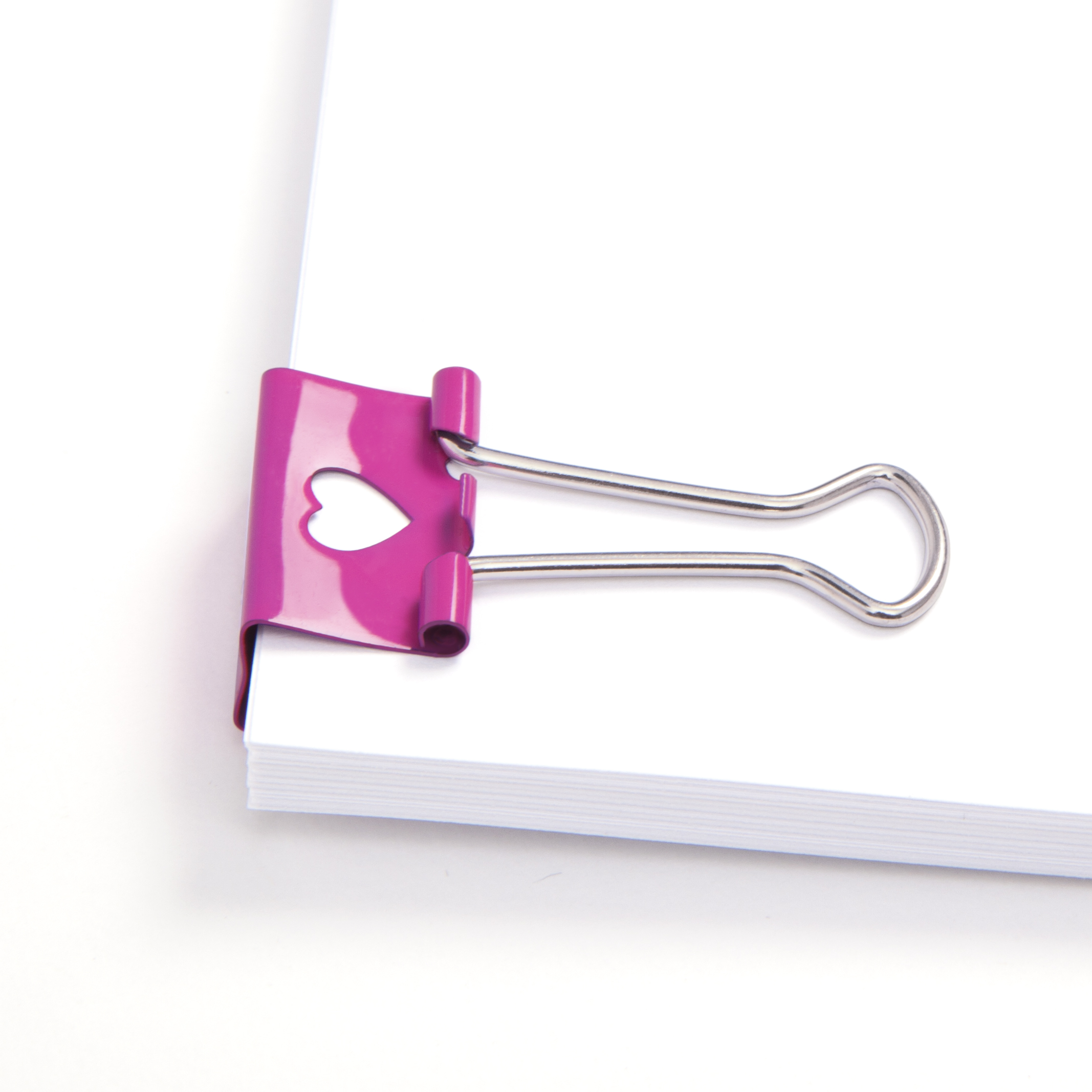 32mm Heart Foldback Clips - Hot Pink - Pack of 20 - Image 2
